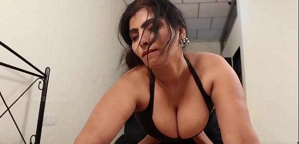  desi guy massaging milf boobs saree hot short film